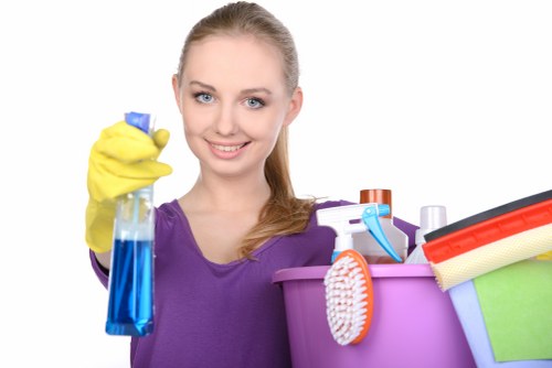 Local Airbnb turnover cleaning in a Brixton apartment with practical access challenges